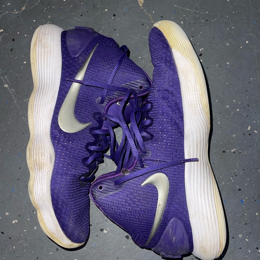 Nike HyperDunks - image 3